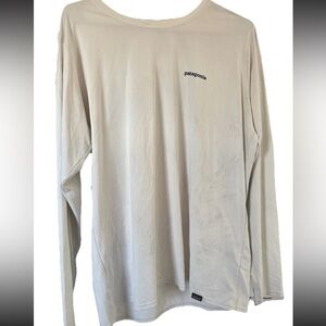 Patagonia Men's Off-White Long Sleeve Tee